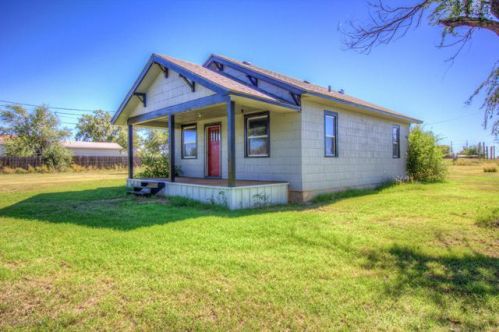 700 Palomino Rd, Fritch, TX 79036-8234
