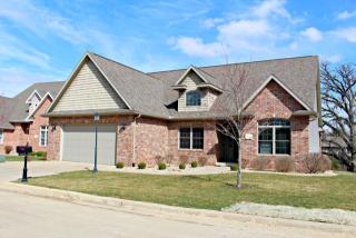 7510 Walnut Bend Dr, Peoria, IL 61614-1884