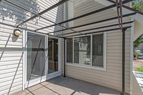 2471 Xanadu Way, Denver CO  80014-7008 exterior