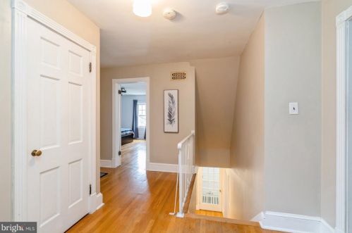 16 Renfrew Ave, Trenton NJ  08618-3334 exterior