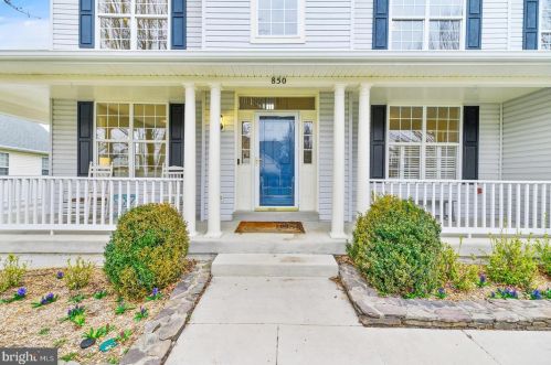 850 Macalister Dr, Leesburg, VA 20175-8905