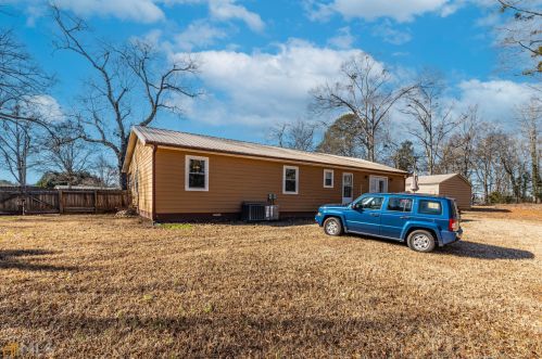 2711 Athens Hwy, Jefferson GA  30549-5845 exterior