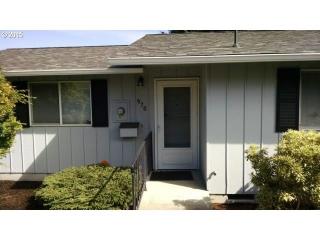 978 L St, Springfield OR  97477-3269 exterior