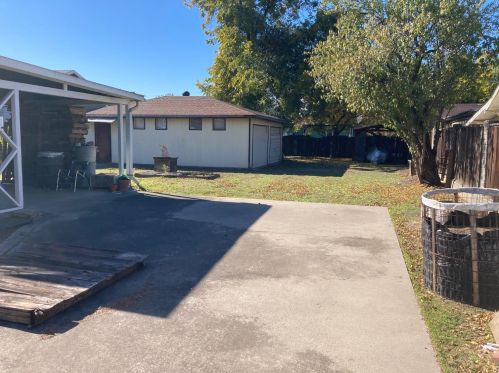 1547 Ford Ave, Modesto, CA 95350-4607