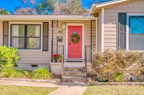 2614 49th St, Austin TX  78731-5640 exterior