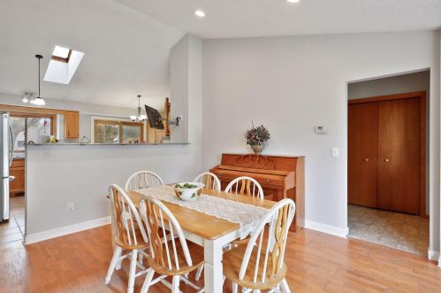 1131 Goodview Ave, Saint Paul MN  55128-6129 exterior