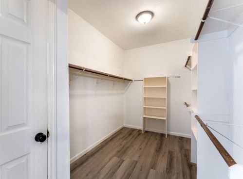 7642 Chadwick Ct, Dallas TX 75248-1600 exterior