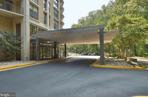 9039 Sligo Creek Pkwy, Silver Spring MD 20901-3301 exterior