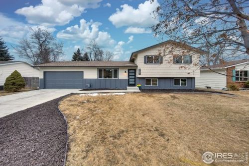 618 Locust Grove Dr, Fort Collins, CO 80521-3042