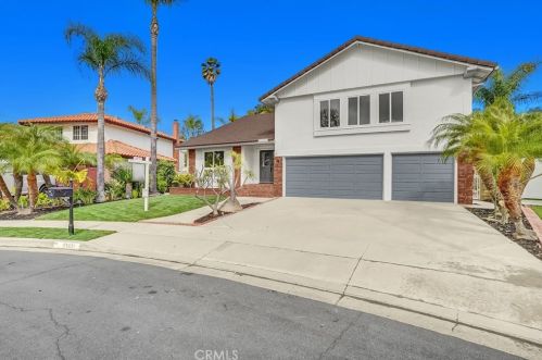 24931 Avenida Libre, El Toro, CA 92630-2104