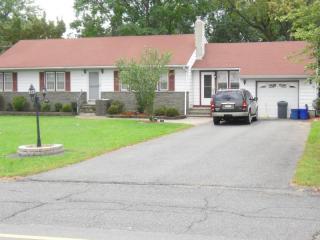 187 Foothill Rd, Bridgewater, NJ 08807-3072