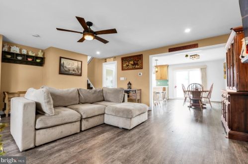 48 Overhill Cir, Media, PA 19063-1580