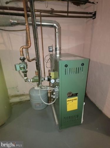 2524 61 St, Philadelphia PA 19142-3402 exterior