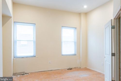 1435 Juniper St, Philadelphia PA 19147-4924 exterior