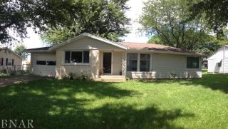 325 Poplar St, Heyworth, IL 61745-9181