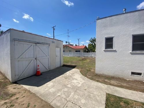 811 Zeyn St, Anaheim CA  92805-1842 exterior