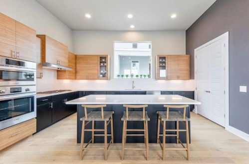 5300 Agatha Cir, Austin TX  78724-6220 exterior