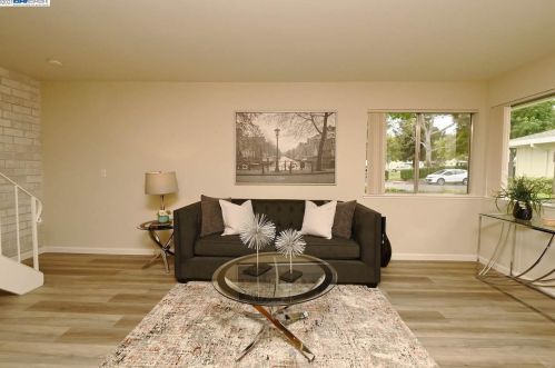 2305 Saidel Dr, San Jose, CA 95124-4227