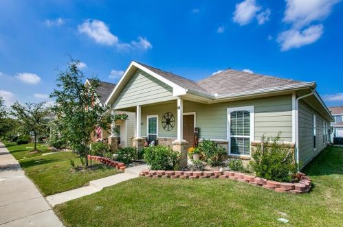 10953 Caldwell Ln, Fort Worth TX  76179-5311 exterior