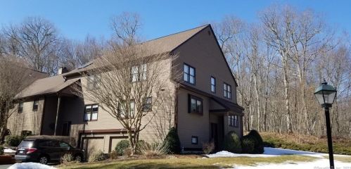 17 Hollow Tree Ln, Upper Stepney CT  06468-2646 exterior