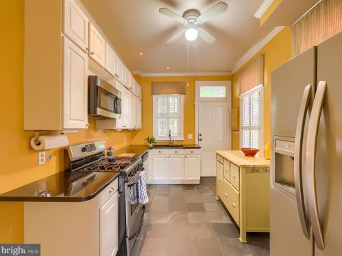 1826 Penn St, Harrisburg, PA 17102-2233