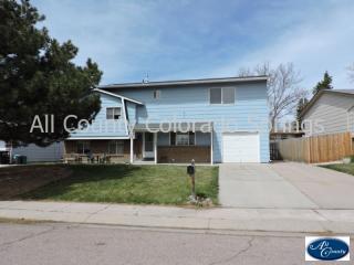 1420 Commanchero Dr, Colorado Springs CO  80915-3312 exterior