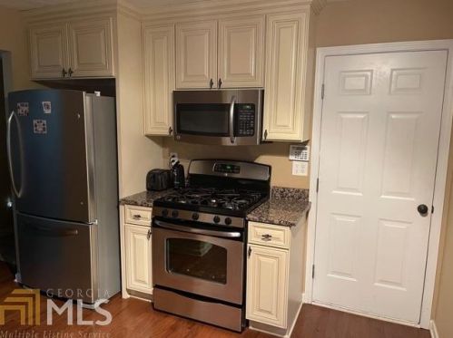 1428 Gates Cir, Atlanta GA  30316-4096 exterior