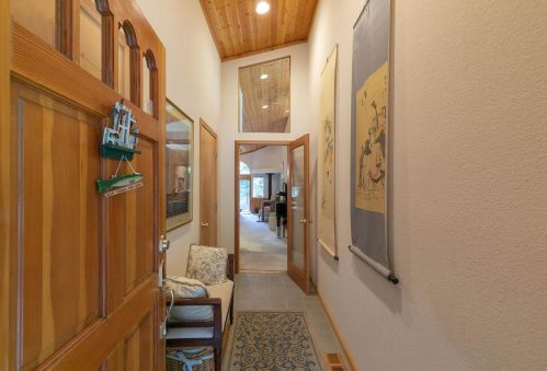 13964 Copenhagen Dr, Truckee, CA 96161-6626