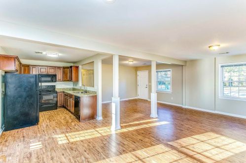 2856 Argyle Dr, Atlanta GA  30318-3310 exterior