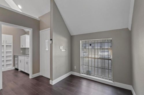 1444 Weiler Blvd, Fort Worth TX  76112-2906 exterior