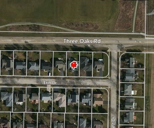 130 Erin Dr, Trout Valley, IL 60013-2191