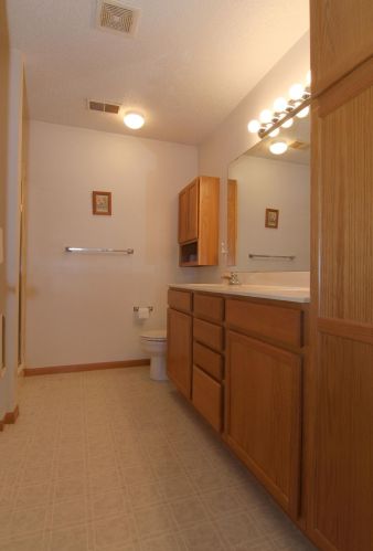 228 Emerson Ave, Saint Paul MN  55118-2131 exterior
