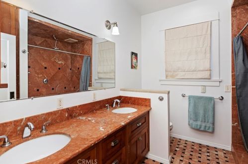 3892 Linwood Pl, Riverside CA  92506-1889 exterior