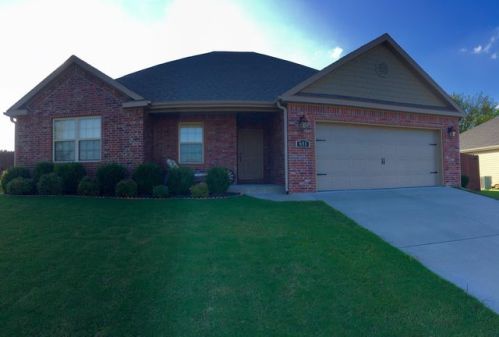 651 Woodland St, Centerton, AR 72719-7729
