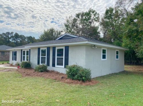 4421 Jenwood St, Ladson, SC 29456-3756