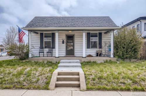 4890 Irving St, Denver, CO 80221-1119