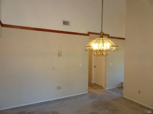 195 Bighorn Ct, Vacaville CA  95687-3438 exterior