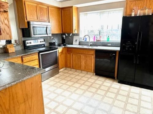 1101 Citrus Ct, Modesto, CA 95350-4668