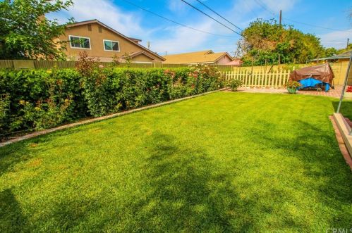 1621 Sumac Ln, Anaheim CA  92804-6653 exterior