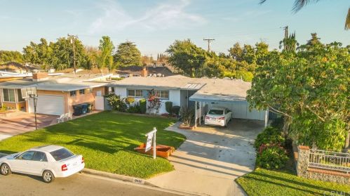 9414 Hoback St, Bellflower, CA 90706-2211