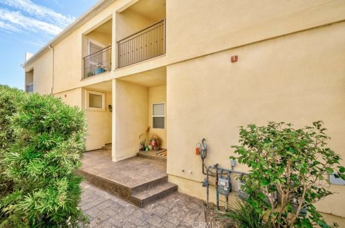 1250 Engracia Ave, Torrance, CA 90501-2630