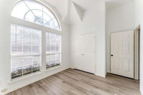 7642 Chadwick Ct, Dallas TX 75248-1600 exterior