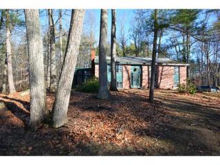 4 Fogg Dr, Lee, NH 03824-2904