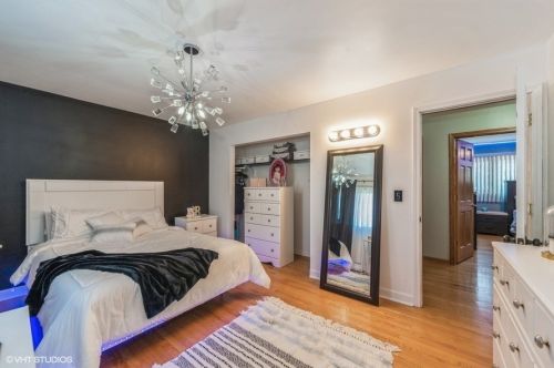 8212 Lyons St, Niles IL  60714-1336 exterior