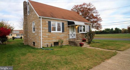 252 Steward St, Trenton, NJ 08610-4836