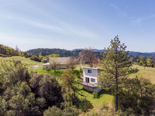 18799 Scenic Dr, Redwood Valley, CA 95470-8005