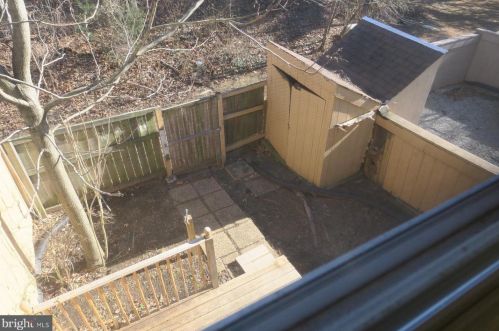 15253 Lodge Ter, Woodbridge VA  22191-3805 exterior