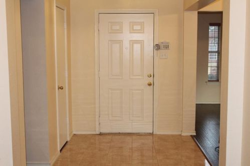 3923 Luke Ln, Carrollton TX  75007-1326 exterior