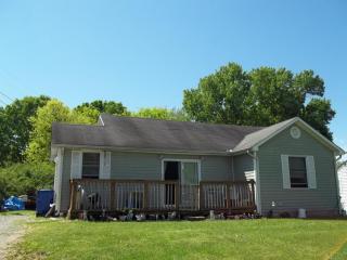 852 Brewster St, Alcoa, TN 37701-2386