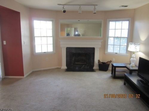 92 Quartz Ln, Paterson NJ  07501-3348 exterior